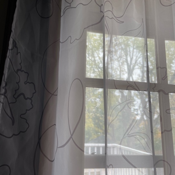 Set Of 2 White & Grey Floral Sheer Curtains 55x 98 inches - Picture 2 of 6